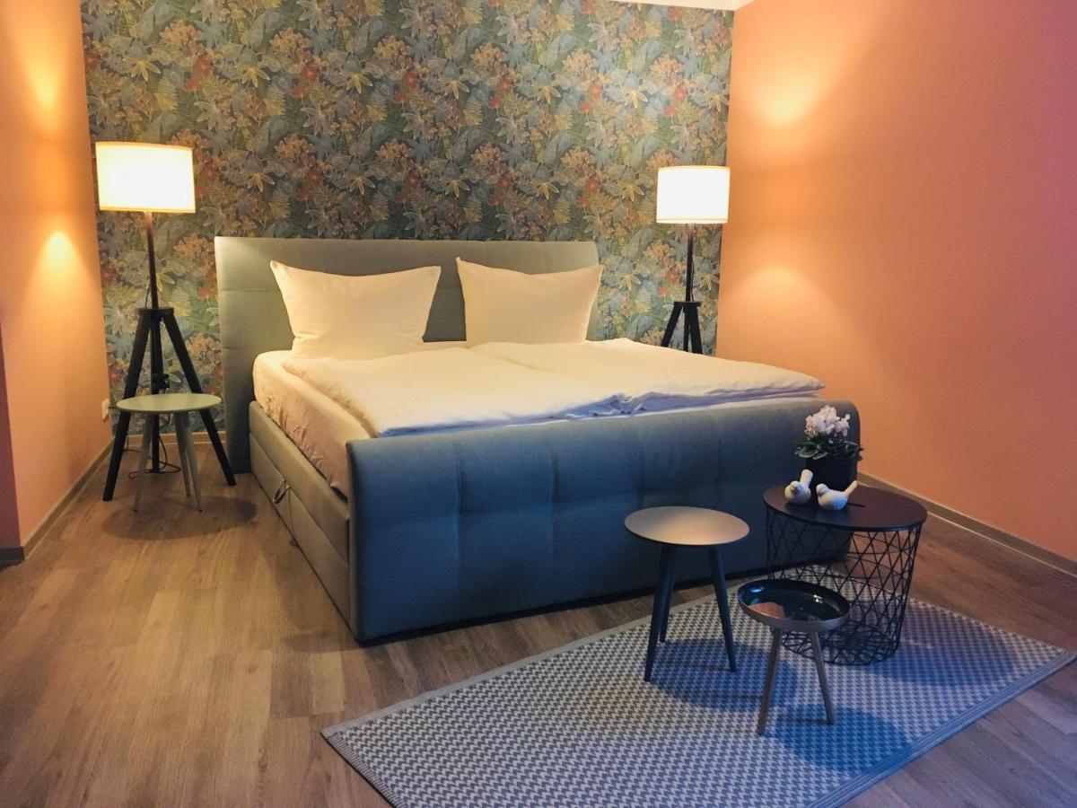 Pension Seecafé Zarrentin am Schaalsee Bagian luar foto